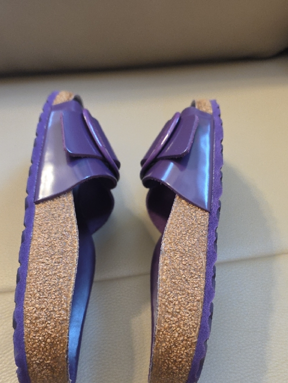 Birkenstock Madrid Big Buckle in a high-shine, Purple Dustk Or Açai, 9, Preowned - Picture 7 of 11